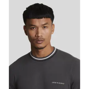 Embroidered round-neck sweater Lyle & Scott image-4