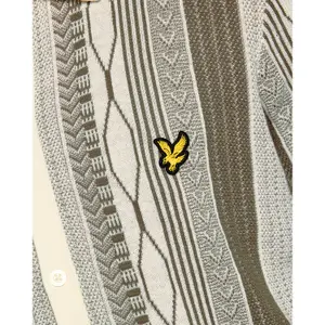 Camisa de punto en jacquard de brocado Lyle & Scott image-5