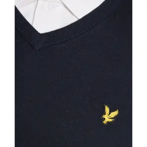 Πουλόβερ με V λαιμόκοψη Lyle & Scott image-5