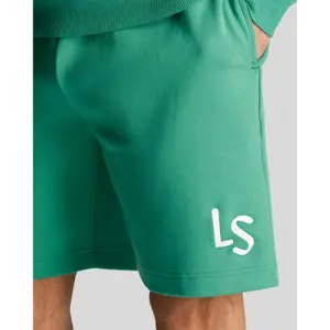 Short Lyle & Scott Logo image-4