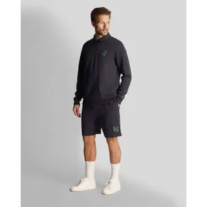 Short Lyle & Scott Logo image-2