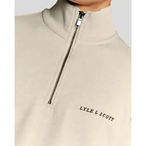 Quarter-zip sweatshirt Lyle & Scott Script image-5