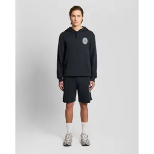 Short Lyle & Scott Graphic image-2