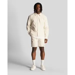 Calções às riscas Lyle & Scott Pinstripe image-1