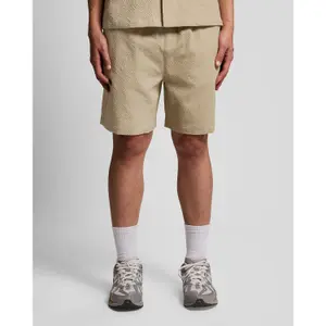 Short Lyle & Scott image-1