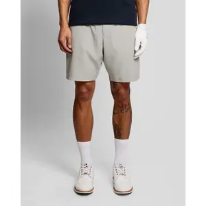 Ελαφρύ σορτσάκι Lyle & Scott Tech image-2