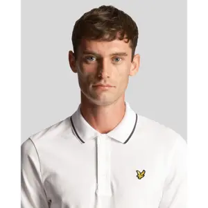 Polo à liseré Lyle & Scott image-4