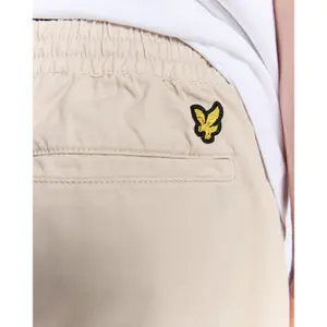 Pantalón chino tapered con cordón ajustable Lyle & Scott image-5