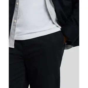 Pantalón chino Lyle & Scott Drawstring Tapered image-4