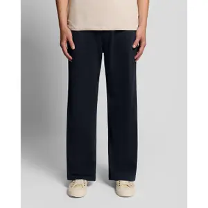 Pantalón Lyle & Scott Enzyme Wash Pleated image-2