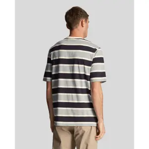 T-Shirt Lyle & Scott image-1