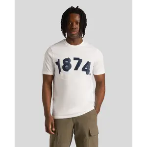 T-Shirt Lyle & Scott 1874 Graphic image-1