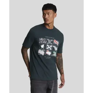 T-Shirt Lyle & Scott A Guide To Scotland Graphic image-1