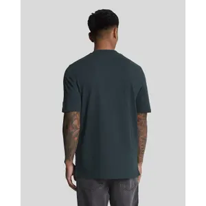 T-Shirt Lyle & Scott A Guide To Scotland Graphic image-2