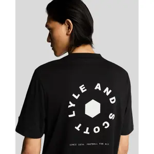 T-Shirt Lyle & Scott Football Wheel image-5