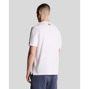 T-Shirt Lyle & Scott Formation Blur Graphic image-2