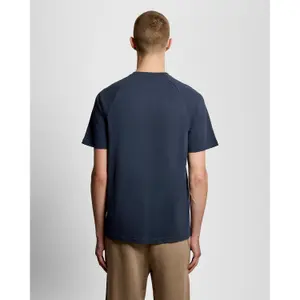 Camiseta raglán Lyle & Scott image-1