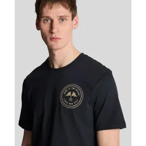 T-Shirt Lyle & Scott Game Of Two Halves image-5