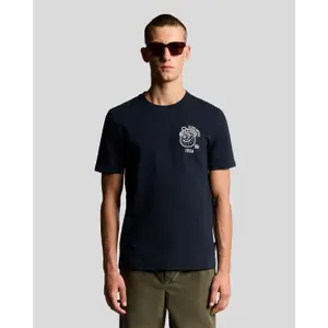 T-Shirt Lyle & Scott Highlander Graphic image-1