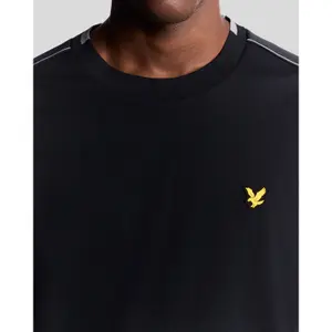 Gestreiftes T-Shirt Lyle & Scott image-3