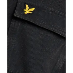T-shirt met zak Lyle & Scott image-5