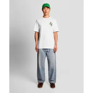 T-shirt Lyle & Scott Dandelion Script Graphic image-4