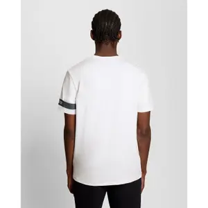 Αθλητικό μπλουζάκι επώνυμης μάρκας Lyle & Scott image-3