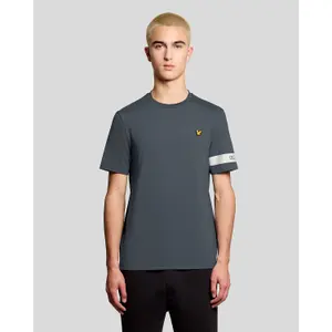 Αθλητικό μπλουζάκι επώνυμης μάρκας Lyle & Scott image-2