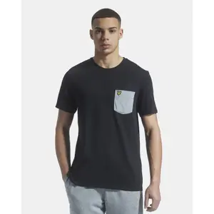 Camiseta con bolsillo de contraste Lyle & Scott image-1