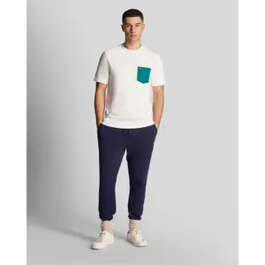 T-Shirt mit kontrastierender Tasche Lyle & Scott image-1