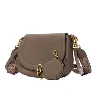 Torebka na ramię półksiężyc z klapką damska Mac Alyster Giulia image-1