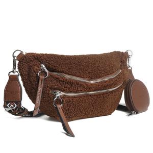 Doppeltes Taschen-Umhängetäschchen für Damen mit Fleece Mac Alyster image-1