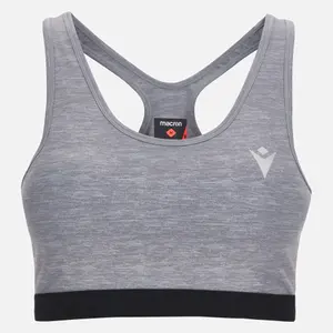 Soutien de mulher Macron Beatrix