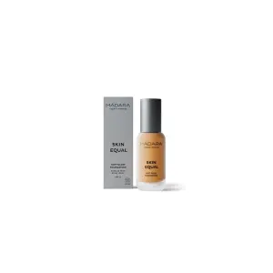 Leichte Strahlende Foundation Madara Skin Equal image-0