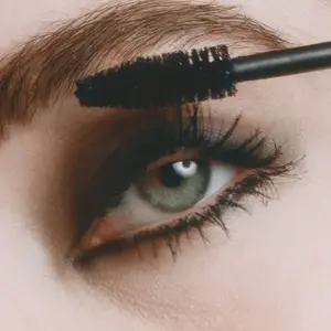 Längenverleihende Mascara Madara Come Closer image-2