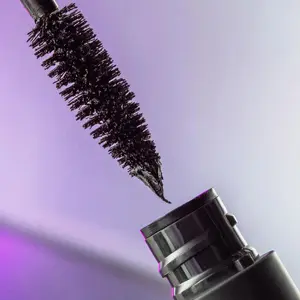 Längenverleihende Mascara Madara Come Closer image-3