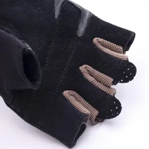 Gloves Magnum Concept image-4
