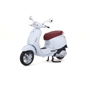 Miniatuurmotor Maisto Hong Kong Vespa Primavera 150 1/12ème blanc