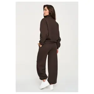 Conjunto de chándal con pantalones anchos mujer Makadamia M946 image-4