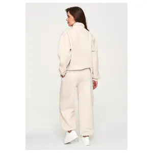 Conjunto de chándal con pantalones anchos mujer Makadamia M946 image-2