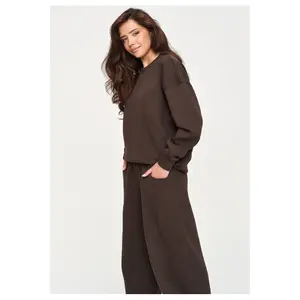 Conjunto de chándal con sudadera oversize y pantalón ancho mujer Makadamia M947 image-5