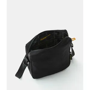 Vertical shoulder bag Mandarina Duck MD Urban image-3