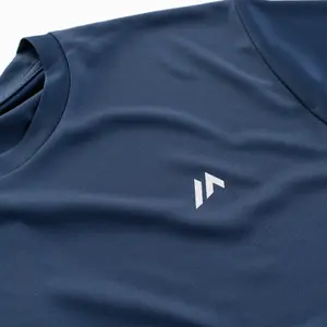 Jersey Martes Essentials Salan image-4