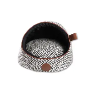 Escondite para perro y gato Martin Sellier image-0