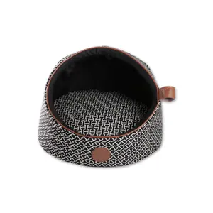 Versteck für Hund und Katze Martin Sellier image-0