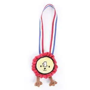 Hundespielzeug mit Medaille Martin Sellier image-0