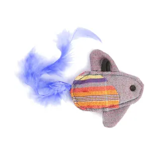 Flying fish plush toy for cats Martin Sellier image-0
