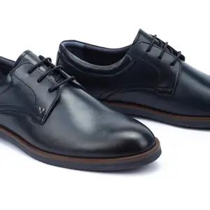 Derbie Martinelli Douglas image-5