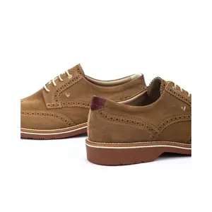 Derbie Martinelli Watford image-6