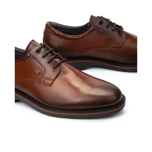 Derbie Martinelli Watford image-6